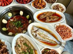 -丹水桥地锅鱼·翘嘴鲌·地方特色全鱼宴(丹江口大坝店)