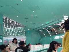 -季季红火锅(柳州城中万达二店)