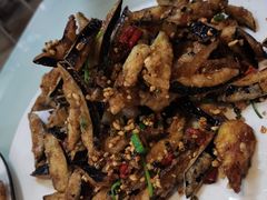 -老码头黑皮肘子锅包肉熏酱水饺(文政街店)
