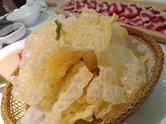 -洪氏嗨捞·广东猪肚鸡·椰子鸡火锅(西咸万象城店)