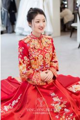 -洋洋婚纱品牌集合店