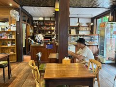 -Le Banneton Café French Bakery