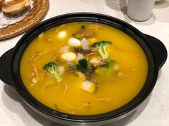 -闫府私房菜(经四路万达店)