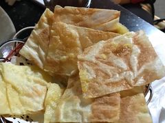 -茅草房·河畔园林火锅