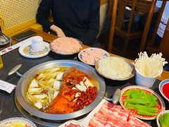 -沸炉重庆老火锅(军事博物馆店)