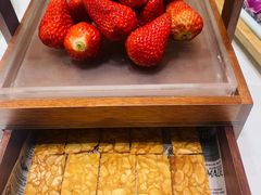 -品海楼·大连海胆锅贴馆(东港店)