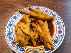 鸡爪-爆炸头阿姨小四川正宗川味小吃(无任何分店)