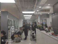 -CUT CUT Hair Salon