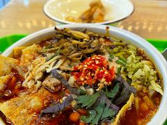 -丽丽三鲜螺蛳粉(田林路店)