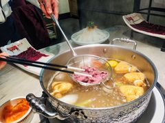 -左庭右院鲜牛肉火锅(浦江欢乐颂店)