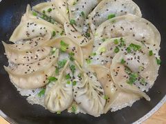 葱香煎饺-小金鬼·煎饺·鸽子汤