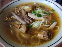 姬松茸炖鸡手工面-玉滋補