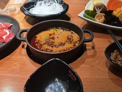 -呷哺呷哺(普陀乐购真北店)
