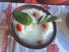 -肥肥虾庄·金牌油焖大虾(汉街SKP店)