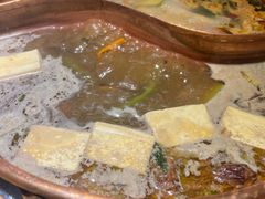 -洱火云南酸菜牛肉火锅(石景山当代商城店)