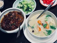 -通安客栈中餐厅·何家小馆