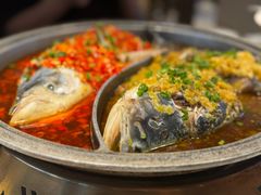 -阿瓦山寨·湘菜现炒·剁椒鱼头王(咸阳总店)
