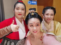 -盘子女人坊古装写真摄影(厦门总店)