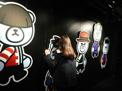-PLAY HKPOP全息偶像演唱体验馆(威灵顿广场店)