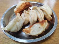 -黄阿姨锅贴大王(万航渡路店)