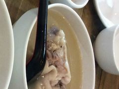-雷祖芳老妈蹄花店