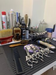 -理昂男士理发店 Barber shop