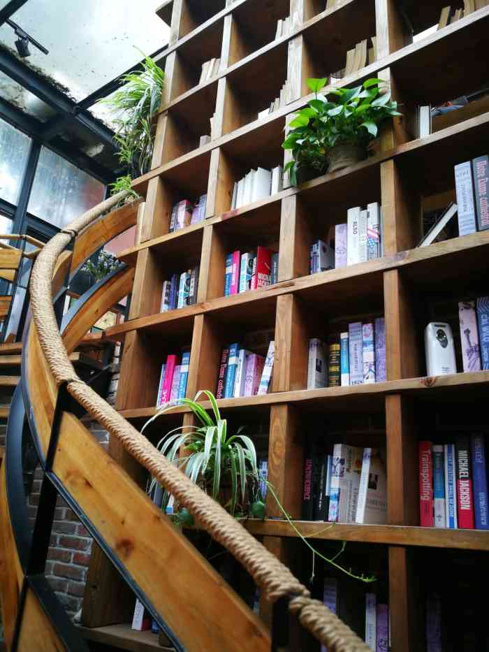 南亭叙(玉林店)-"楼下的一家下午茶,在二楼,环境比较舒适.