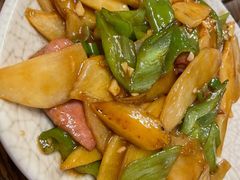 土豆片炒肉-八方后身麻辣鸡块(总店)