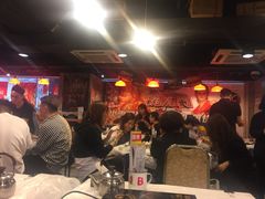 等位区-鲜入围煮花胶鸡海鲜火锅