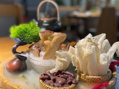 -菌彩云南野生菌火锅(万达广场店)
