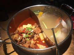 牛杂鸳鸯锅-左庭右院鲜牛肉火锅(环球港店)