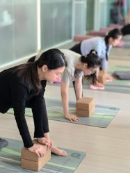 -爱尔乐美孕产瑜伽·普拉提