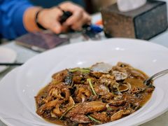 花蚬子炖茄子-品味居·首店·大连鲜活海鲜大连菜(东港店)