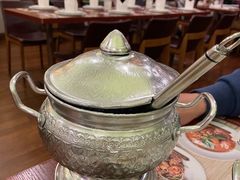-Thai Pothong Restaurant