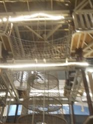 -PIPIKINGDOM皮皮王国欢乐号(欢乐海岸购物中心店)