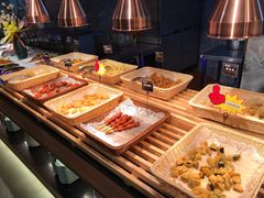 自助取餐区-汉金城海鲜烤肉自助百汇(威海威高广场店)