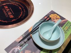 -洪氏嗨捞·猪肚鸡火锅(阳光天地店)