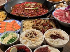 -萍姐火锅·公路夜市(武汉首店)