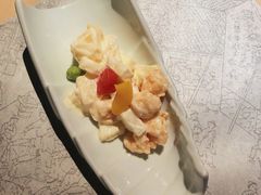-穹六人间 people 6(岳阳路店)