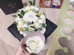 -小苍兰风铃草·礼物蛋糕(沈阳店)