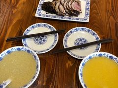 肘子和粥-老天桥酱肉烧饼夹肘子(天桥店)
