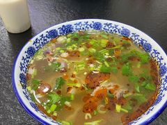 -撒拉人家.酸菜牦牛肉火锅