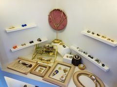 -LADY FAFA(巨鹿路陕西南路路口店)