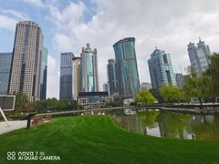-陆家嘴中心绿地