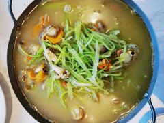 扇贝萝卜丝锅仔-大眼锅贴水饺(河东店)