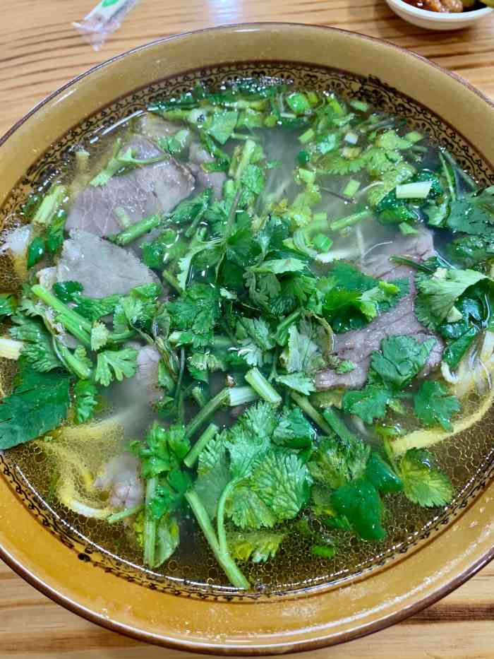 古法传统牛肉汤-"味道很可,点了几样招牌的,锅包馍才1块钱.