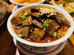 -炉小二铜锅牛蛙•川湘菜(三里屯店)