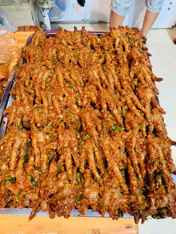 云南老建水鸡脚王-"这家云南烤鸡脚以吃货的水准评价还是很赞17.