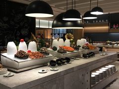 自助取餐区-顺德联塑万怡酒店·万荟轩自助餐厅