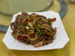 牛百叶-华兴餐厅·招牌生鱼片(桃园路店)